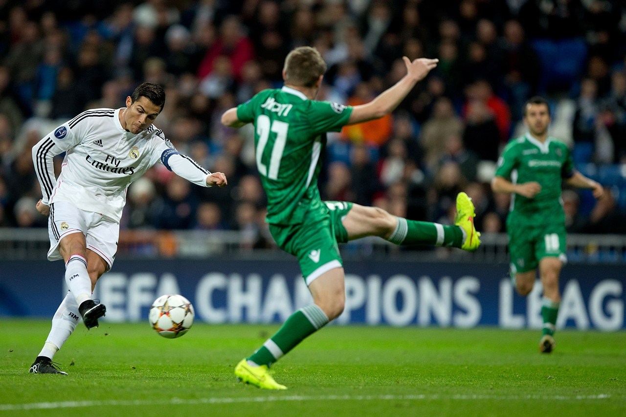 秘鲁豪门力挽狂澜，晋级欧冠四强