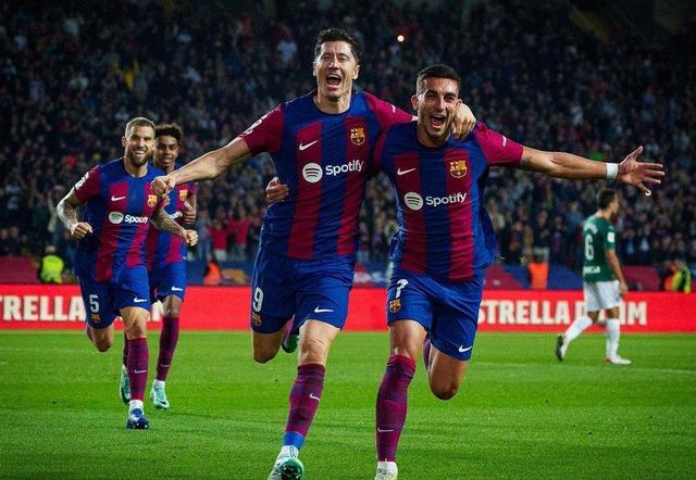 罗马翻盘塞维利亚,特尔施特根统治全场 罗马翻盘塞维利亚,特尔施特根统治全场