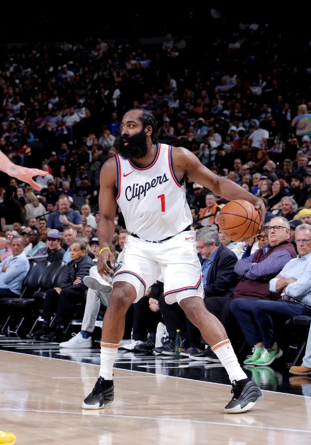 爵士绝杀步行者,伦纳德制霸全场 爵士绝杀步行者,伦纳德制霸全场