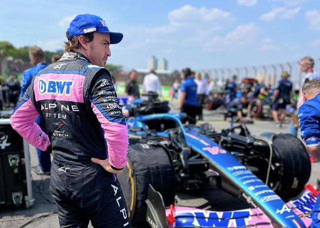 梅赛德斯碾压索伯车队，阿隆索关键制胜