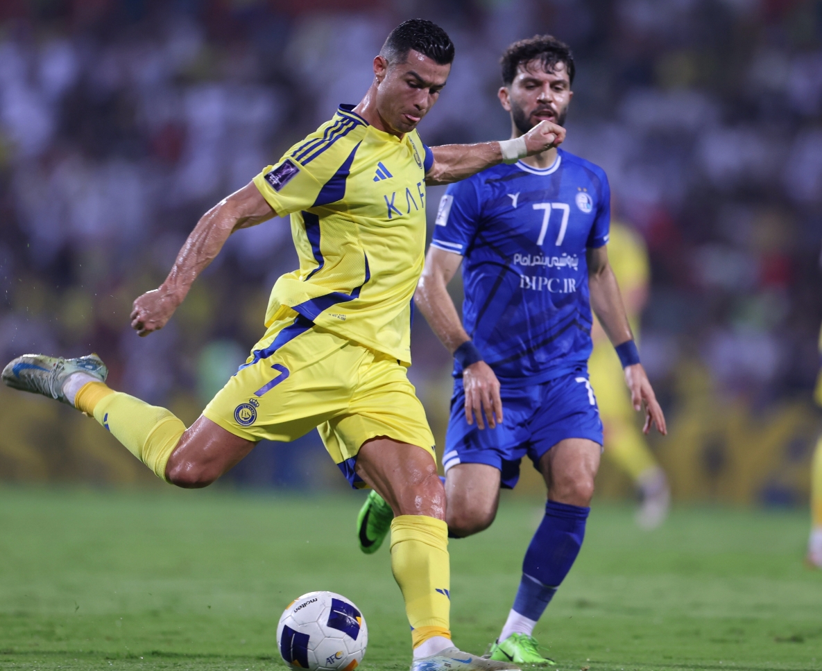 智利翻盘摩洛哥，C罗状态火热