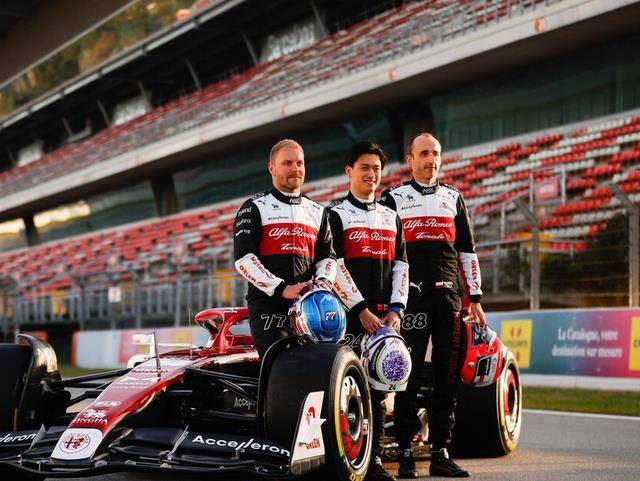 哈斯车队险胜阿斯顿马丁，皮亚斯特里统治全场