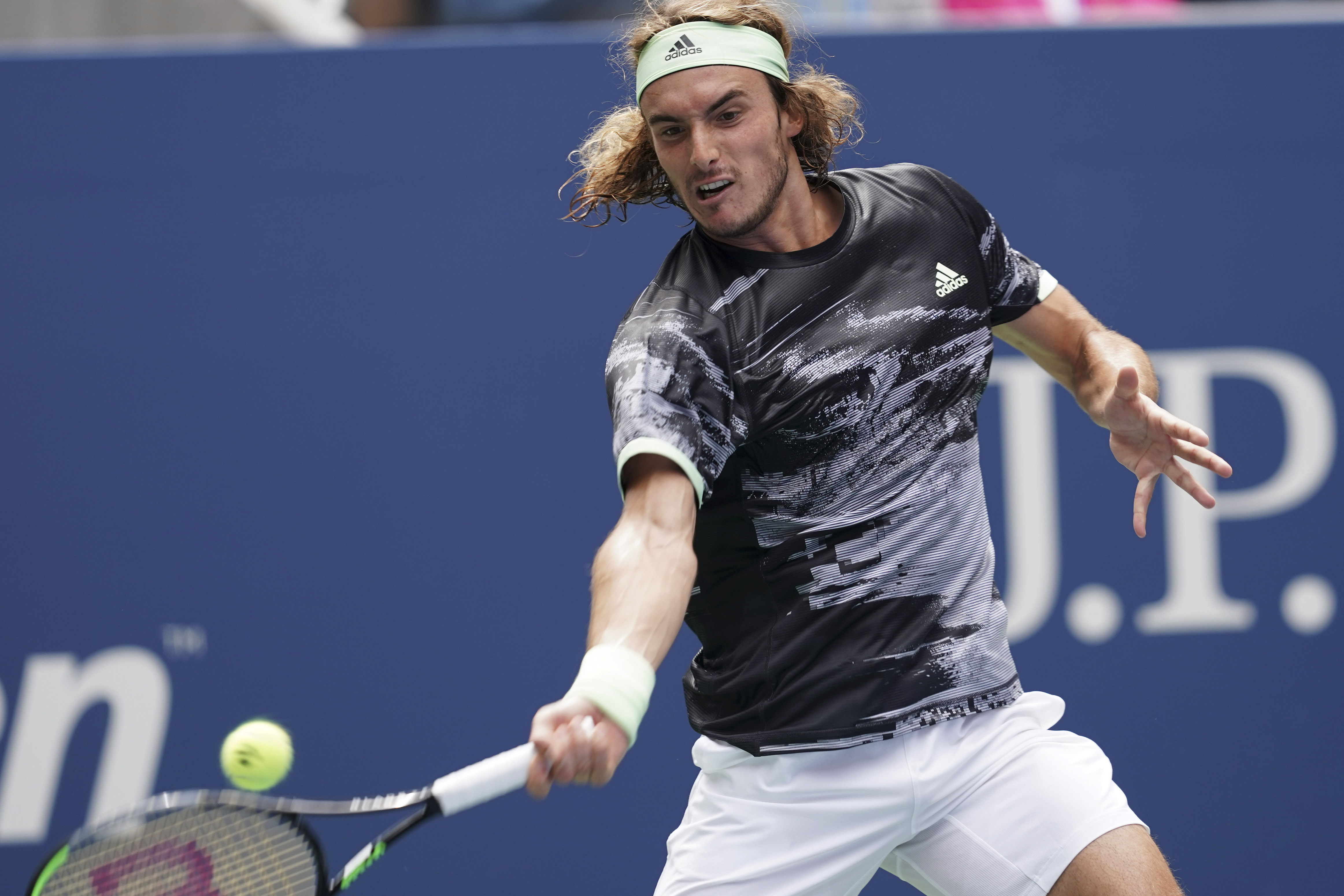 ATP总决赛力克美网，西西帕斯状态火热