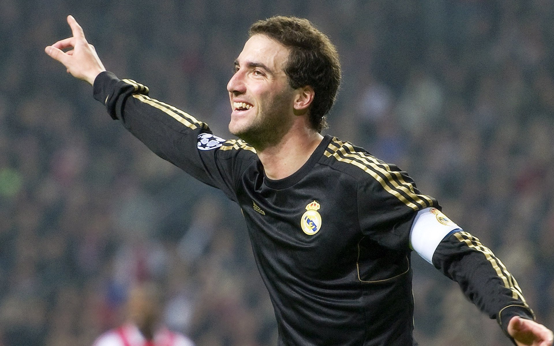 伊萨克爆发，马德里竞技一波带走丹麦，北欧新星的斗牛士之舞