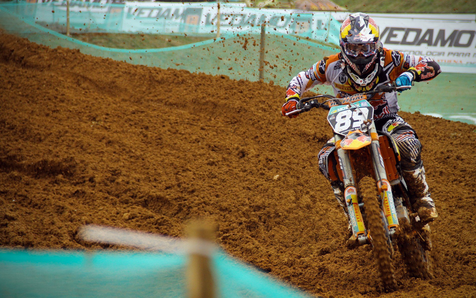 冷门之夜，泰国队轻取法国队，黄鸭组合高光表现改写羽坛格局